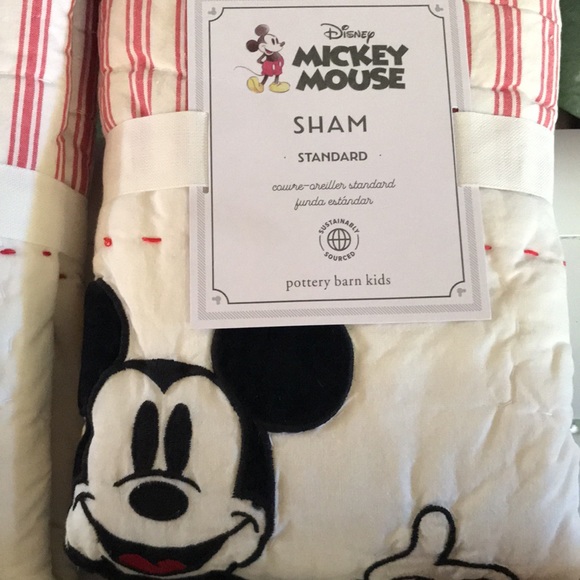 Pottery Barn Kids Disney Mickey Mouse Patchwork Full/Queen Quilt & Shams Set - Picture 11 of 16